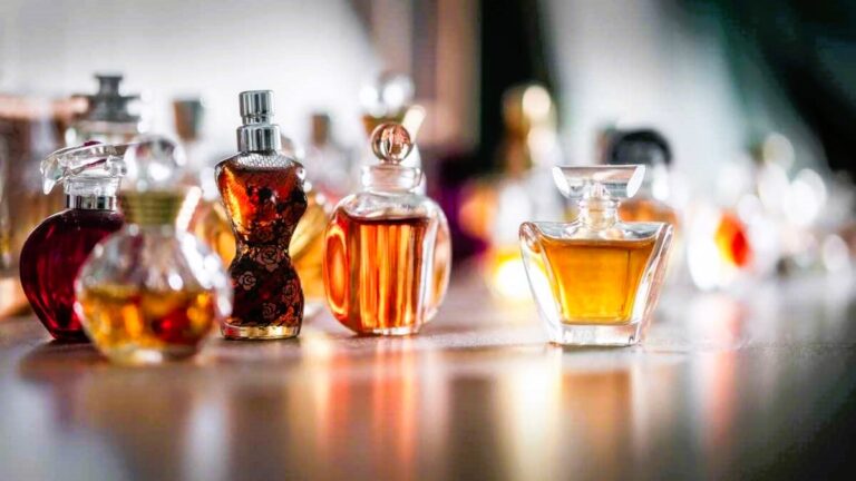 Custom Luxury Fragrance Oils for High-End Product Lines 6 Custom Luxury Fragrance Oils for High 4