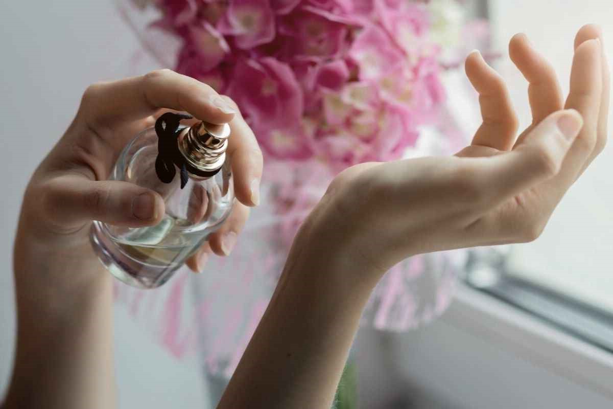 Key Ingredients to Look for in Personal Care Fragrance Oils: Safety and Sourcing 5 Key Ingredients to Look for in Personal Care Fragrance Oils 4