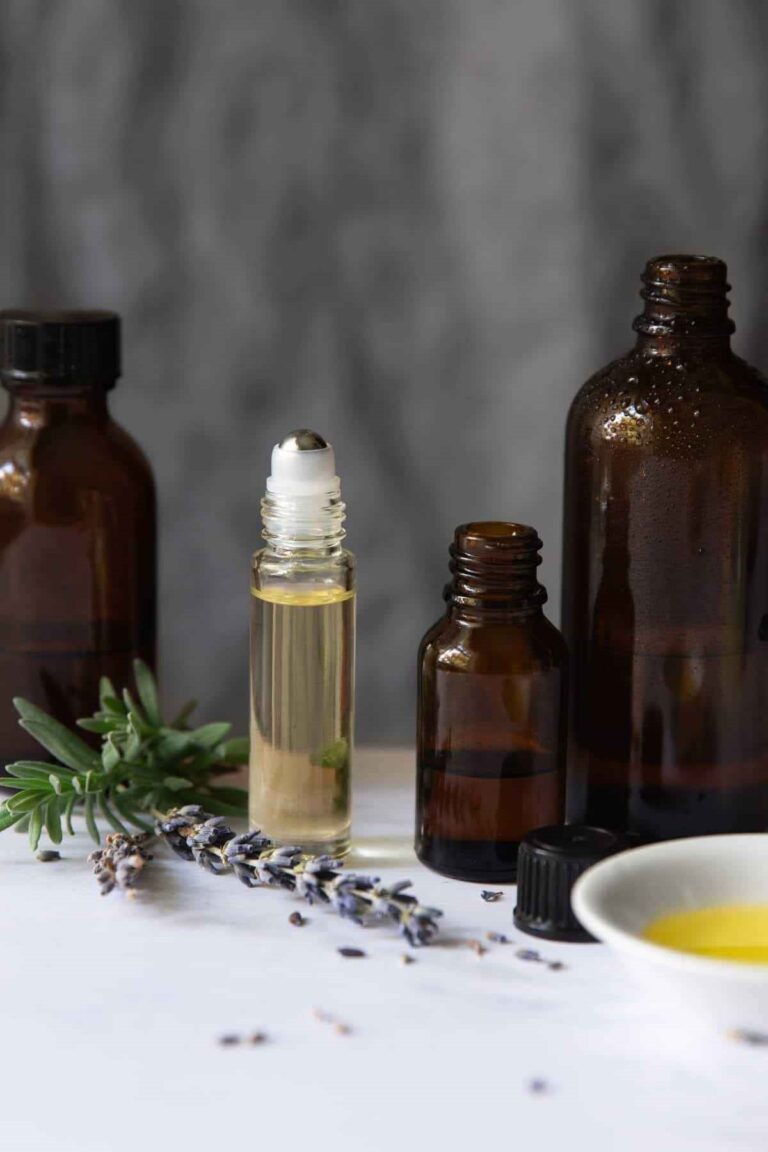Ingredientes clave que deben buscarse en los aceites con fragancia para el cuidado personal: Seguridad y abastecimiento 1 Ingredientes clave que deben buscarse en los aceites de fragancias para el cuidado personal Seguridad y abastecimiento 1