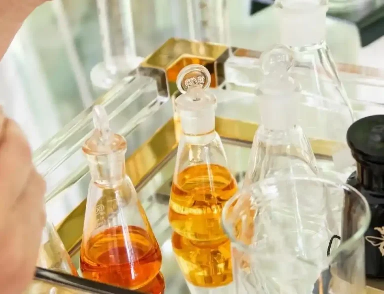 Building a brand signature scent from one fragrance to a full portfolio 4