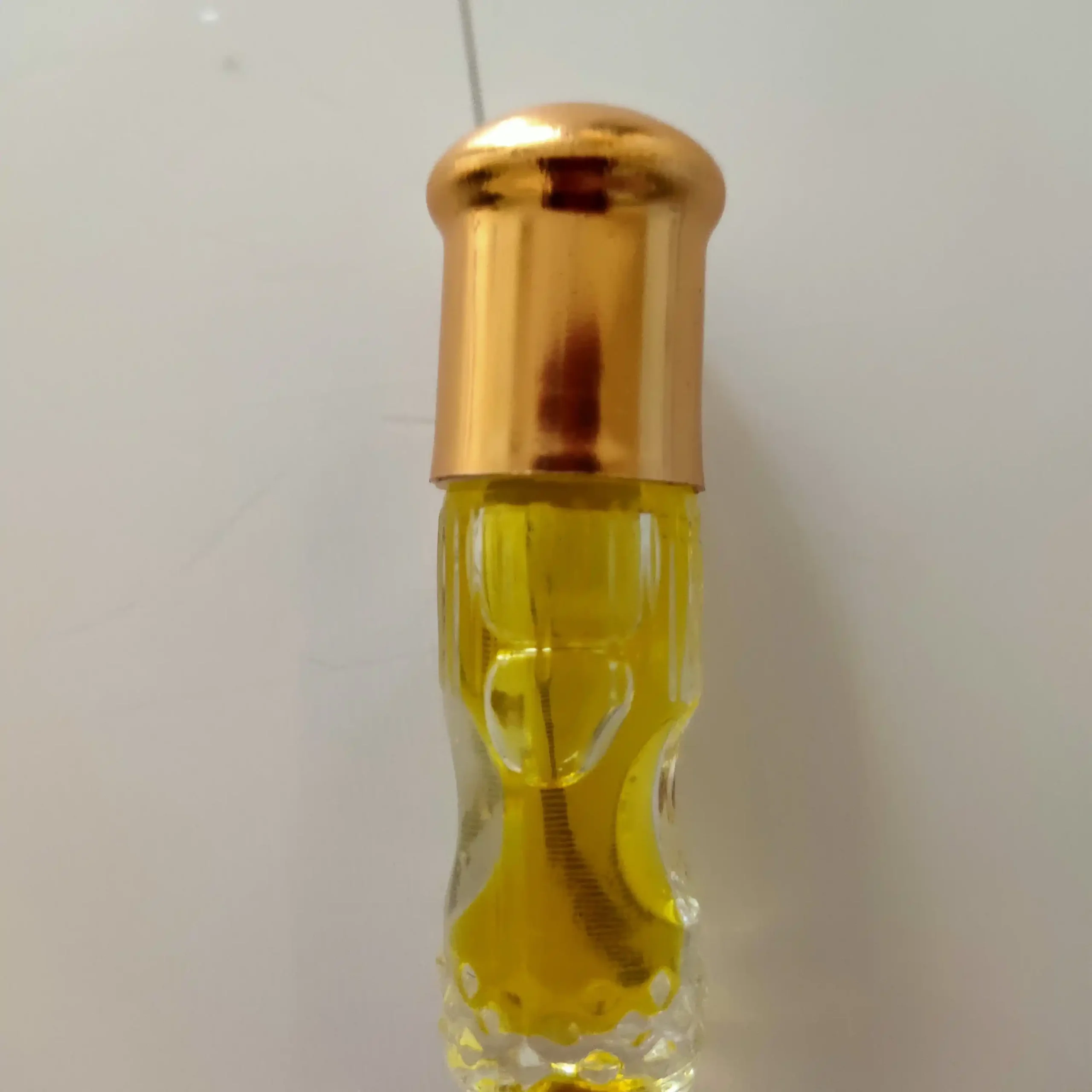 Cost control for small perfume brands: dosage, packaging, MOQ 3 Cost control for small perfume brands dosage, packaging, MOQ