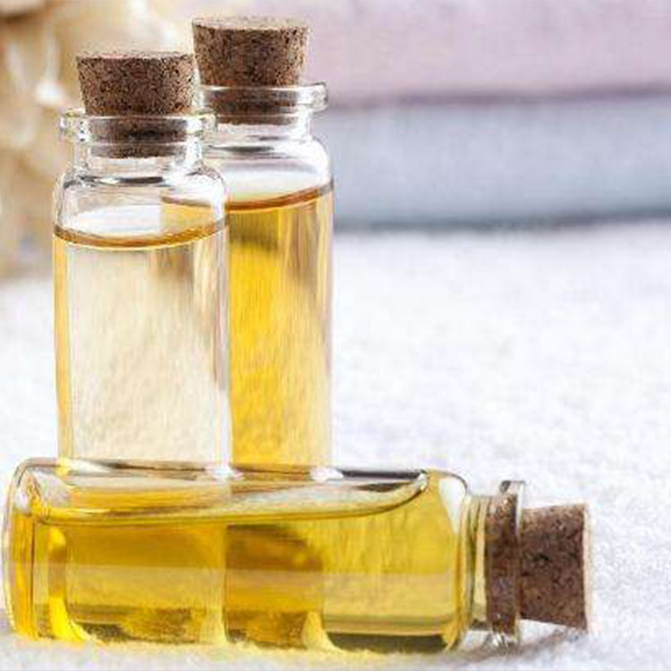 Common Issues in Fragrance Oil Production and How to Solve Them