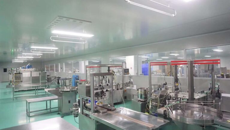 Fragrance Oil Manufacturing Techniques: Distillation, Extraction, and Synthesis Overview 1 Fragrance Oil Manufacturing Techniques Distillation, Extraction, and Synthesis Overview