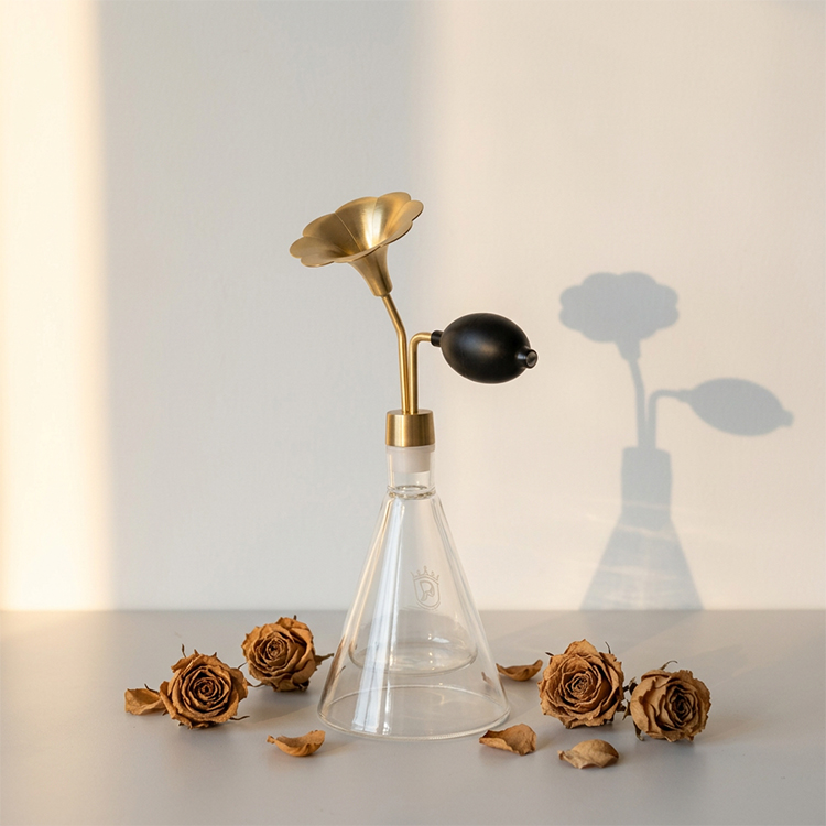 How to Create Gender-Neutral Perfume Oil 3 Perfume Oil